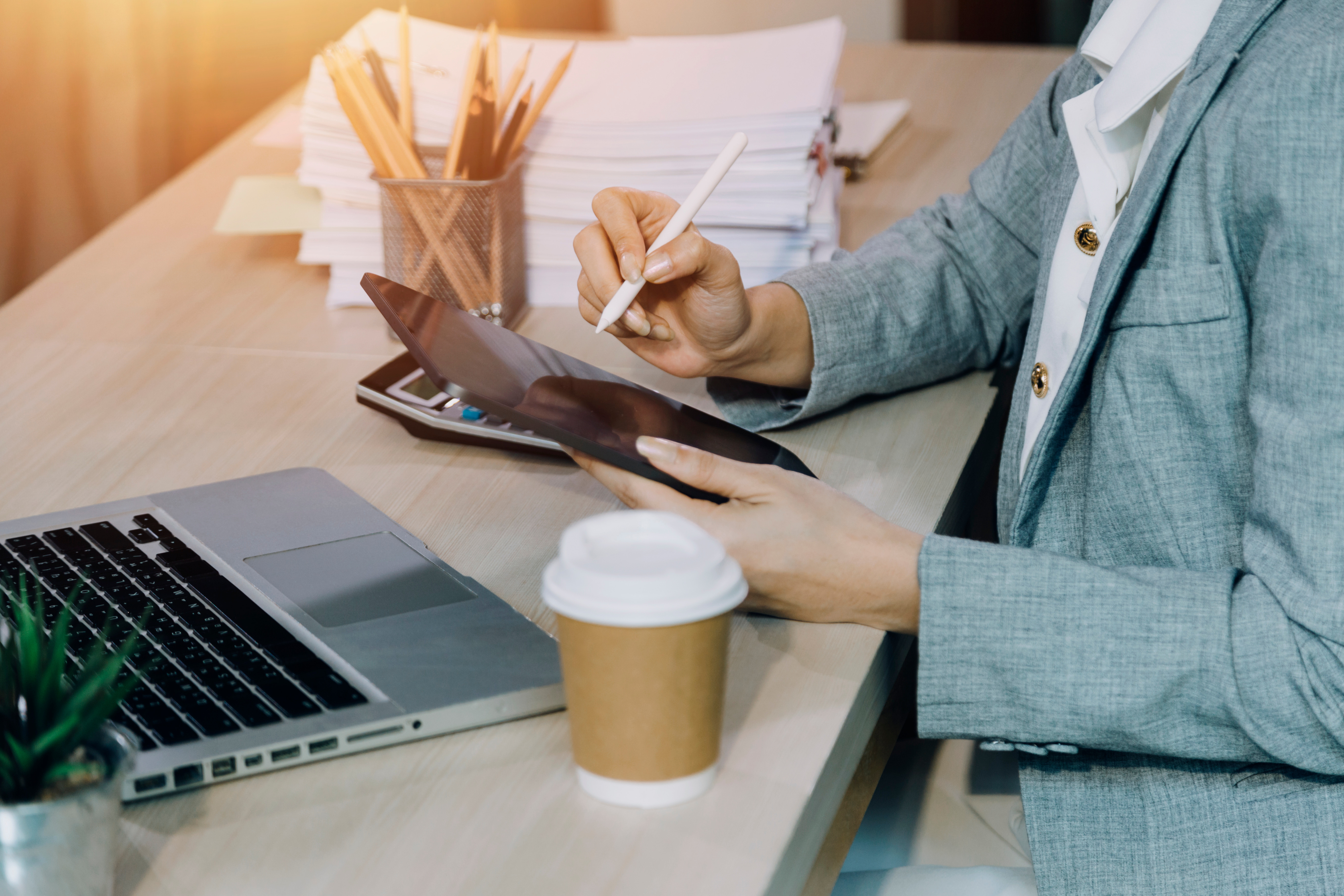 Papierloses Büro? – digital und strukturiert - Papierloses Büro – Planung, Strategie und Vorteile