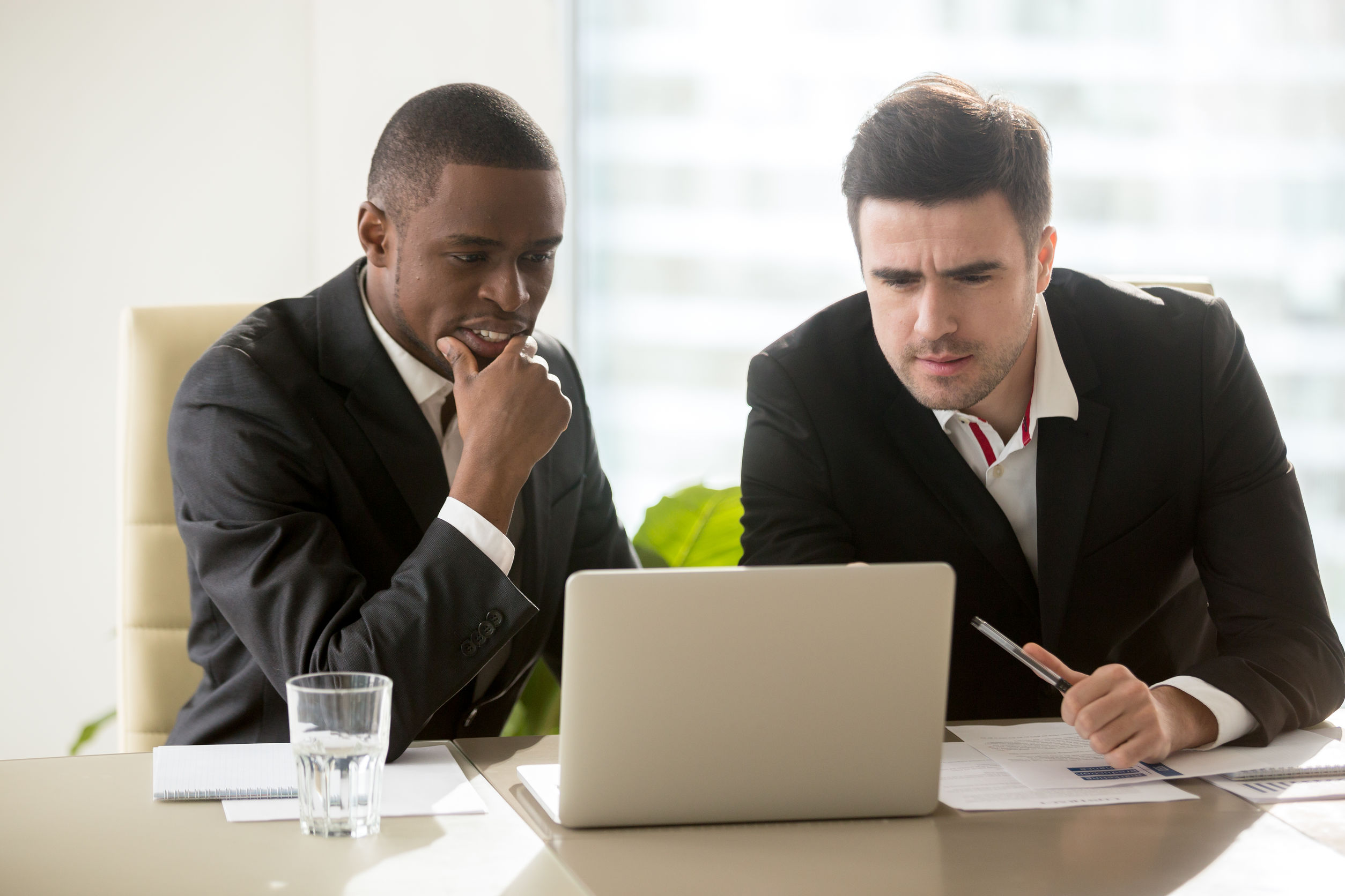 Konzentrations-Übungen für konzentriertes und fokussiertes Arbeiten am Arbeitsplatz - Tipps für konzentriertes Arbeiten | buero-blitz.ch