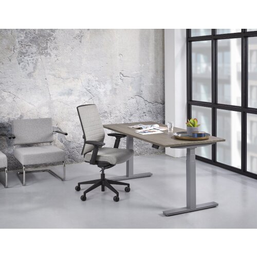 Bürostuhl mit Sitztiefenverstellung