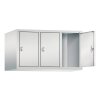 Spind Aufsatzschrank Classic, 3 Abteile, Abteilbreite 300mm, Farbe Korpus: Lichtgrau, Farbe Front: Lichtgrau