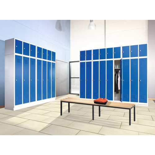 Spind Aufsatzschrank Classic, 4 Abteile, Abteilbreite 300mm, H500xB1190XT500, Farbe Korpus: Verkehrsweiß, Farbe Front: Verkehrsweiß